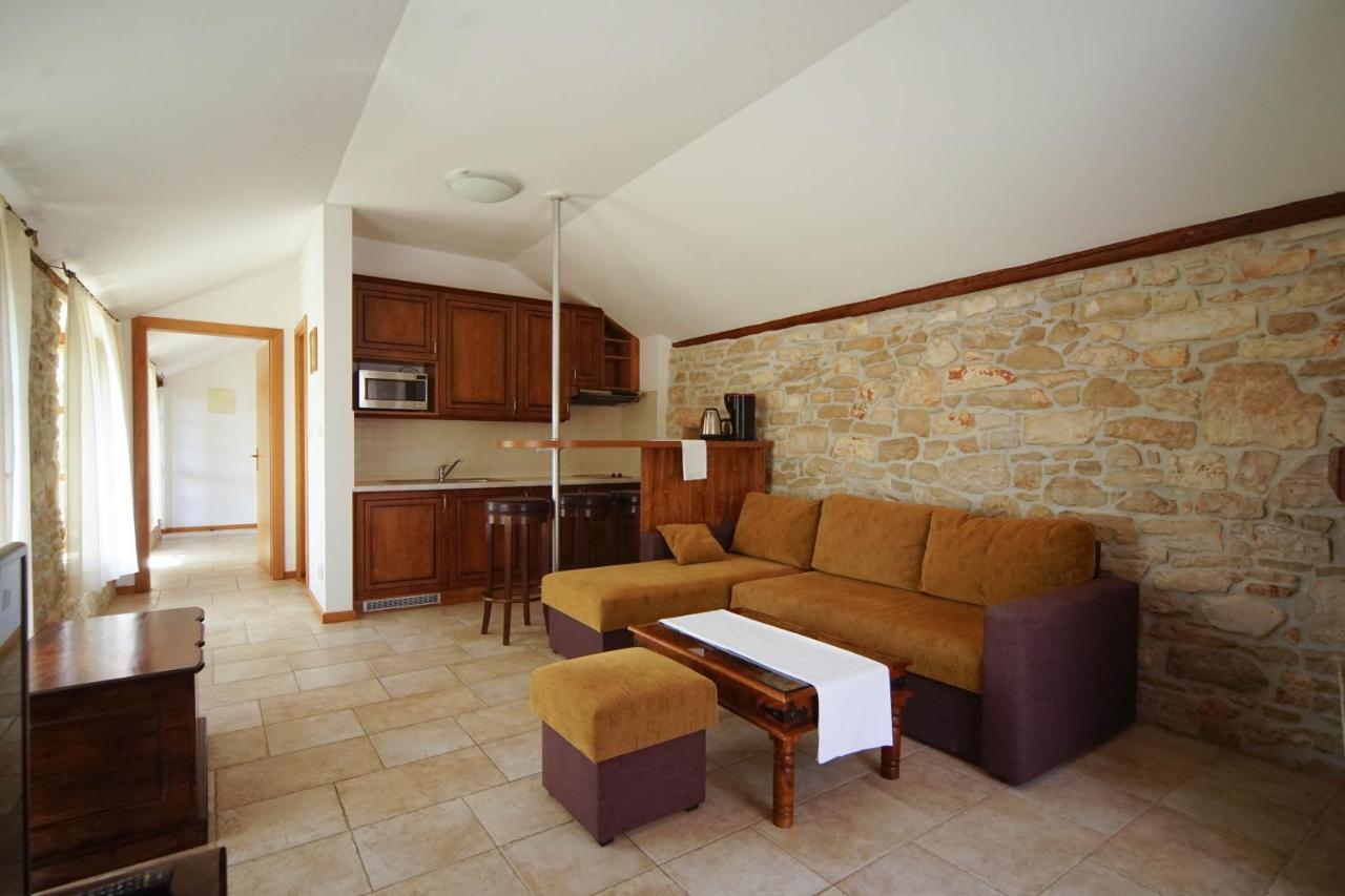 Apartments Villa Stapo Ουμάγκ Εξωτερικό φωτογραφία