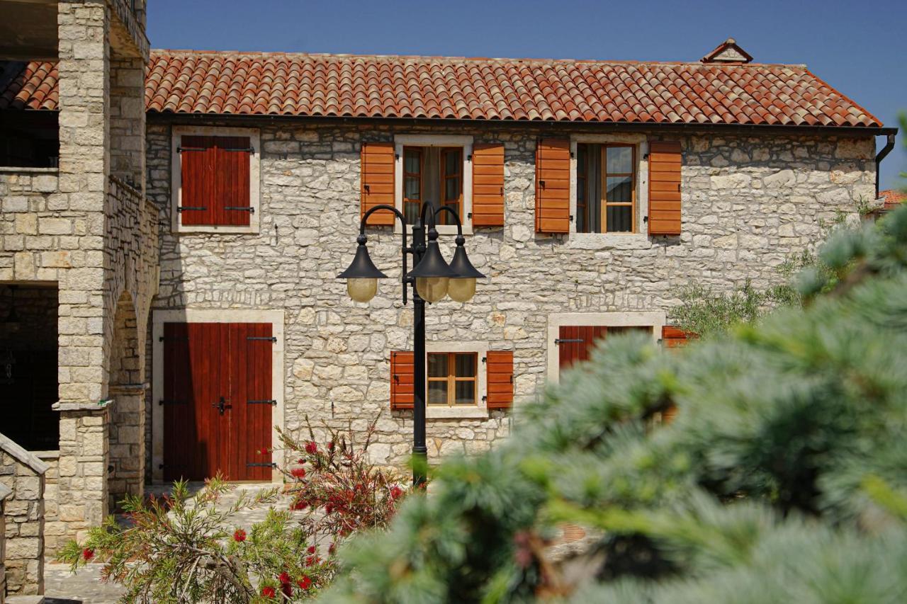 Apartments Villa Stapo Ουμάγκ Εξωτερικό φωτογραφία