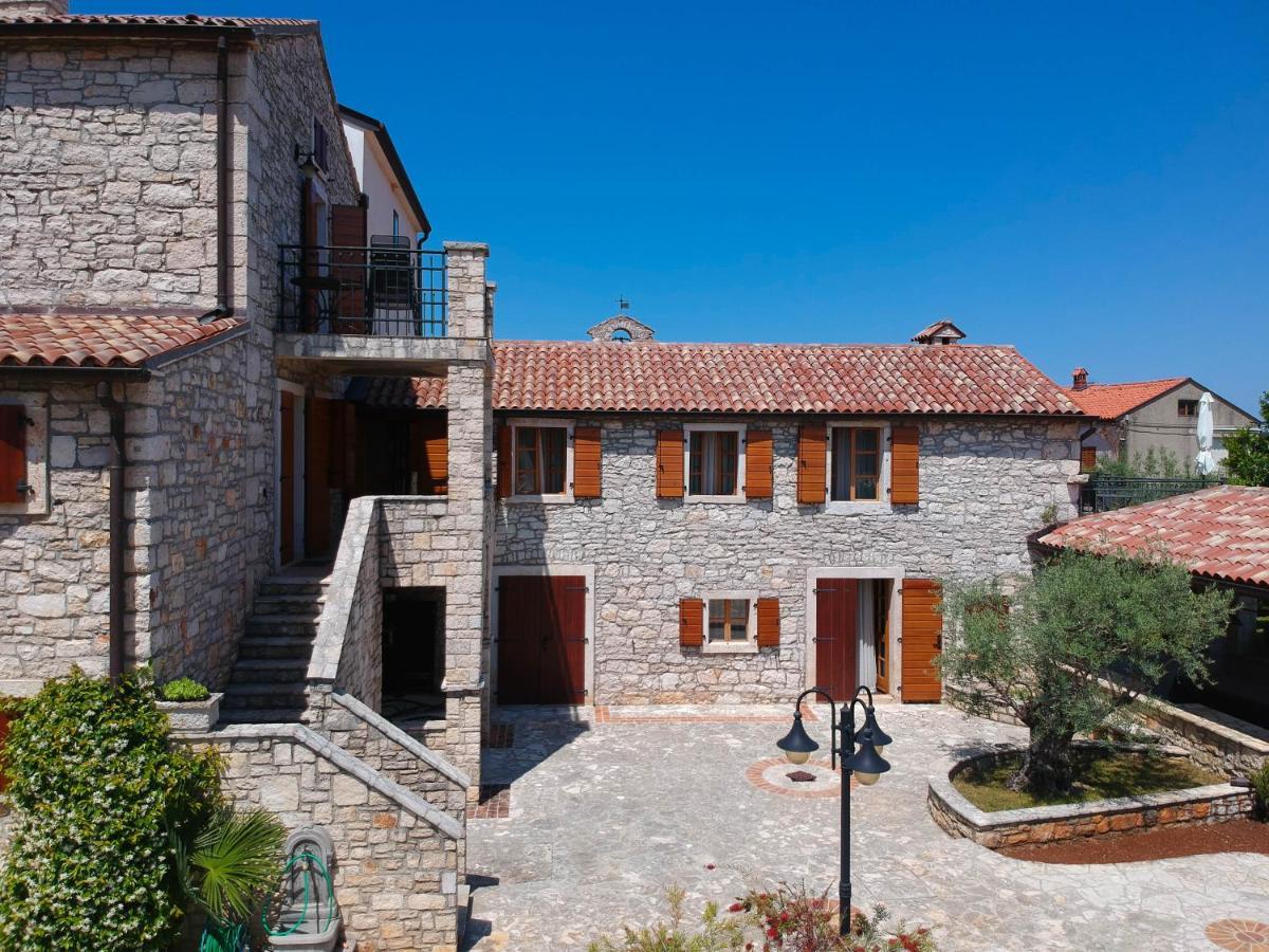 Apartments Villa Stapo Ουμάγκ Εξωτερικό φωτογραφία